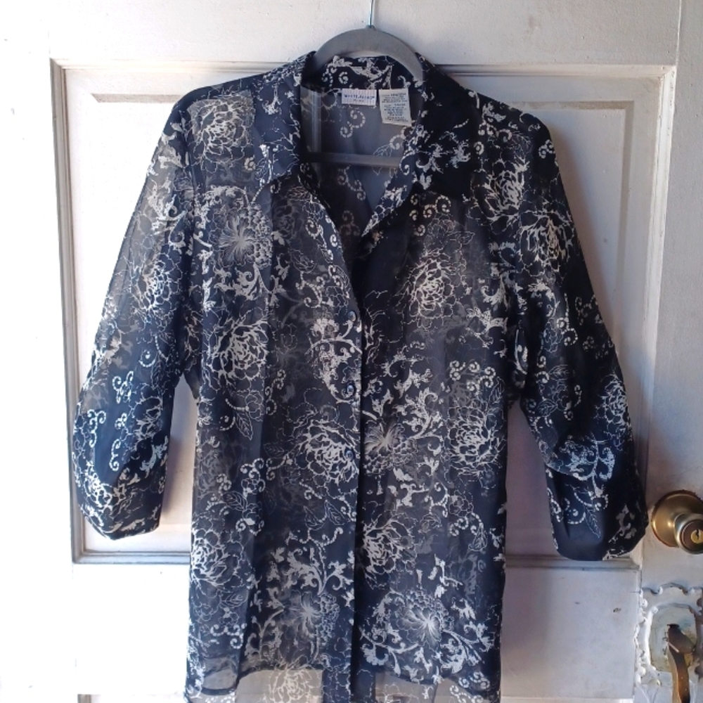 White Stag Sheer Black and White Floral Design size 14/16w